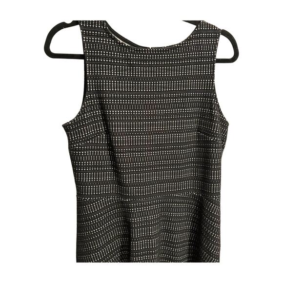 Banana Republic Knit Fit Flare Dress 10 minimalist quiet luxury capsule work - Picture 6 of 10